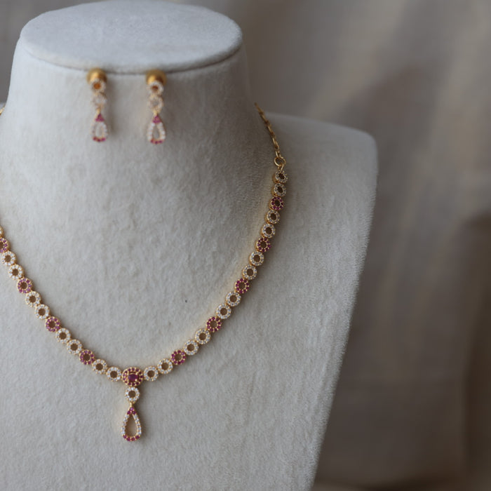 Heritage ruby white stone short necklace with earrings H17934