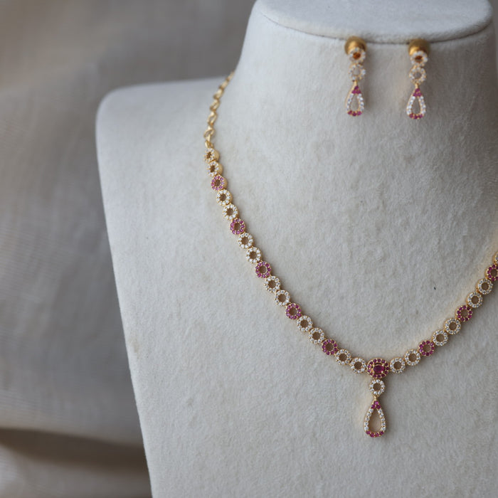 Heritage ruby white stone short necklace with earrings H17934