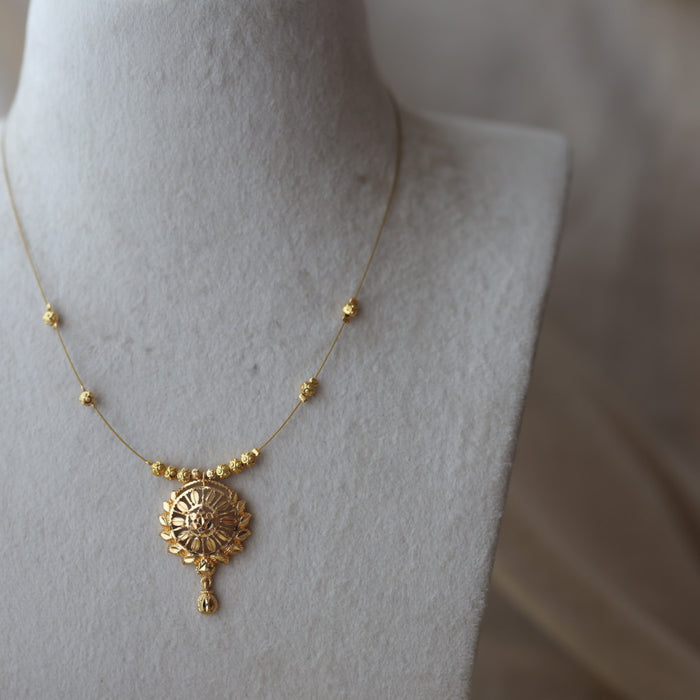 Heritage gold plated invisible necklace IN032