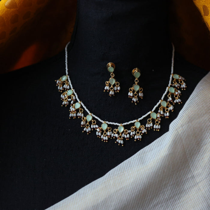 Minimal kundan mint stone short necklace with earrings MS994