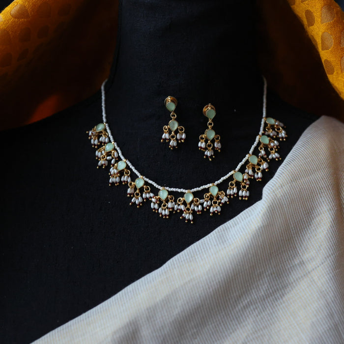 Minimal kundan mint stone short necklace with earrings MS994