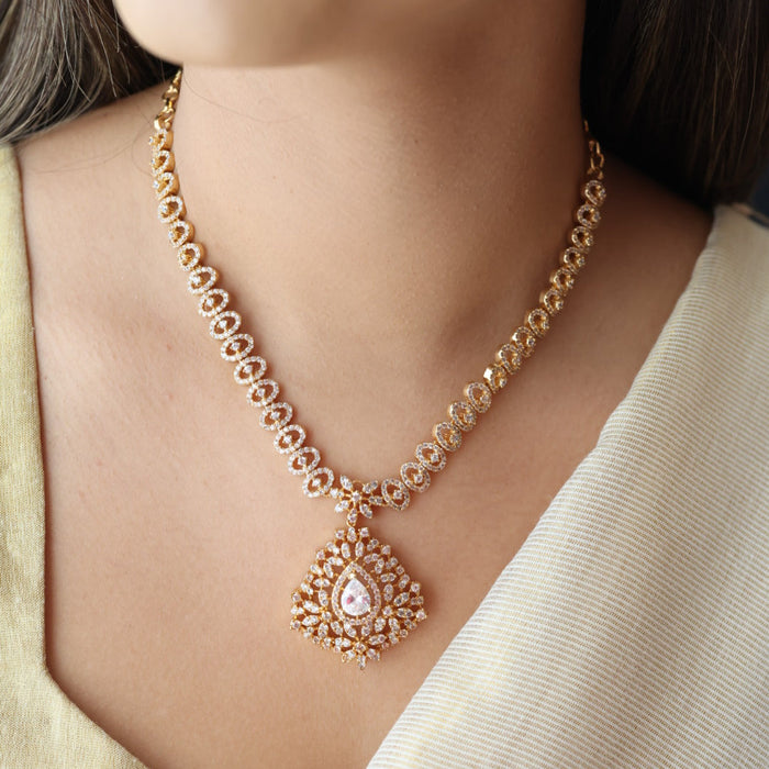 Heritage gold plated white stone short necklace with earrings H27827