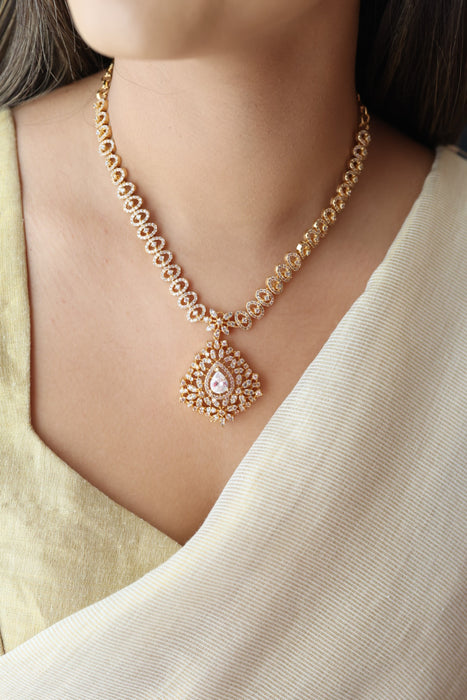 Heritage gold plated white stone short necklace with earrings H27827