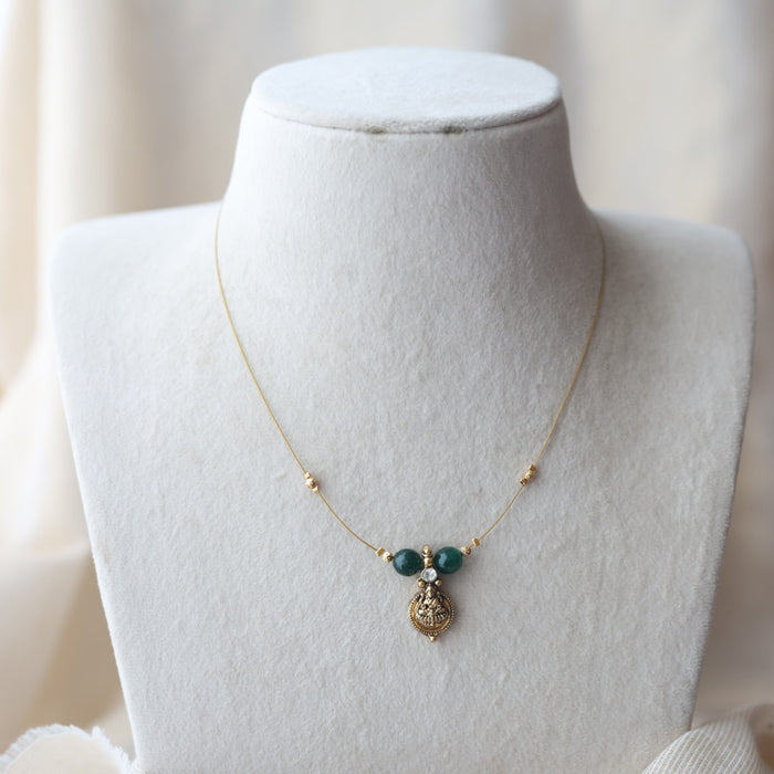 Antique green bead coin design invisible short necklace IN467