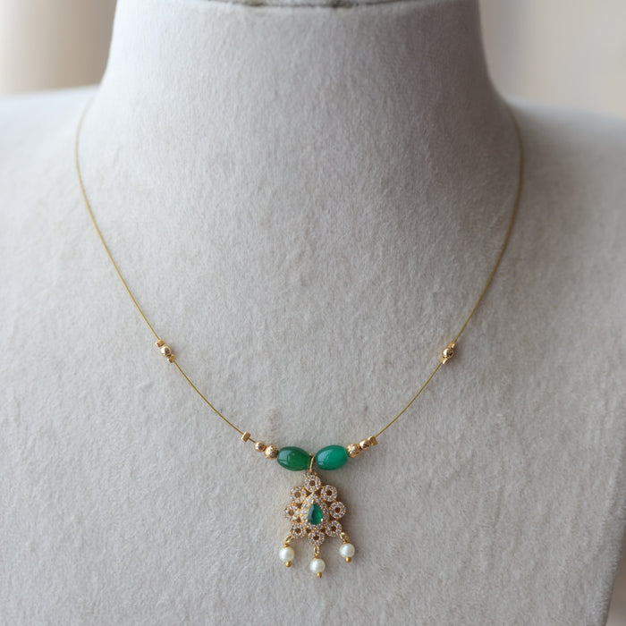 Heritage gold plated green bead invisible short necklace IN1679