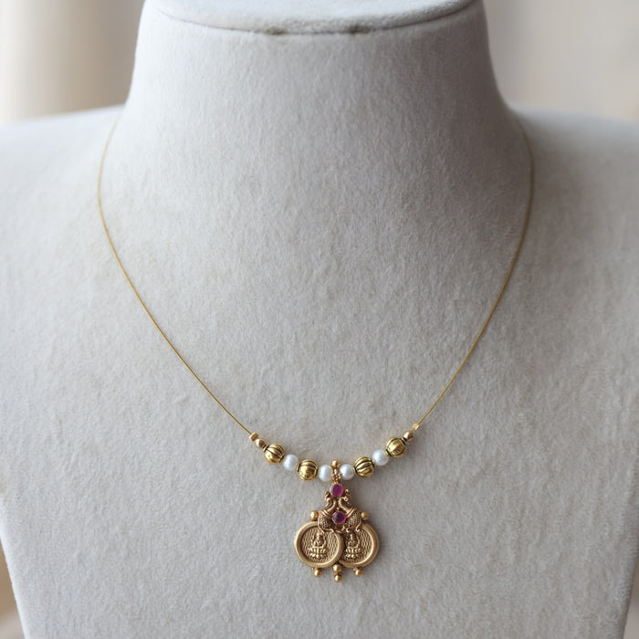 Antique coin design invisible short necklace IN790