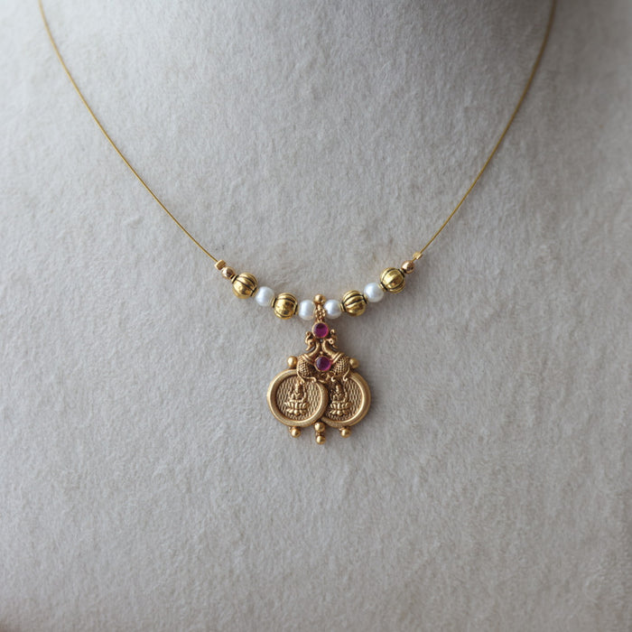 Antique coin design invisible short necklace IN790