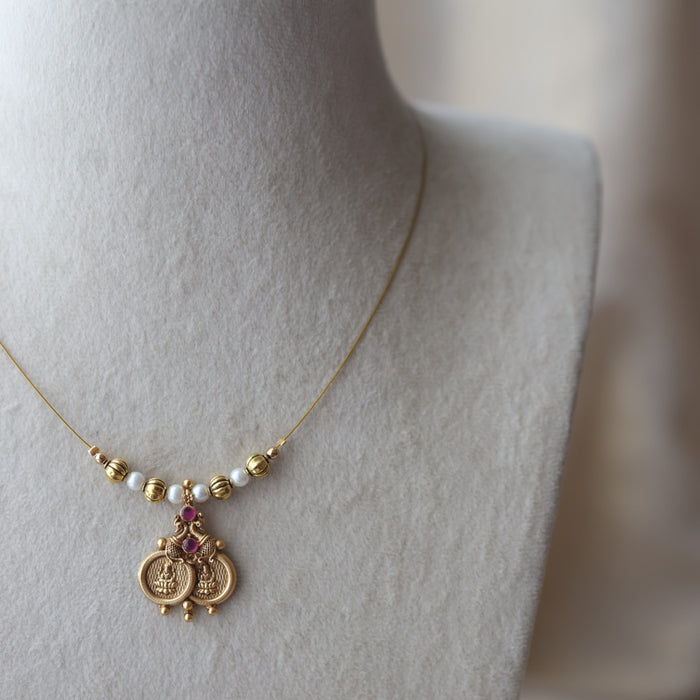 Antique coin design invisible short necklace IN790