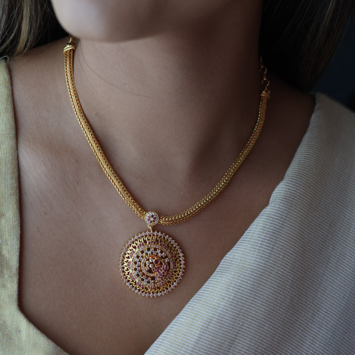 Heritage gold plated white stone short necklace  H88404