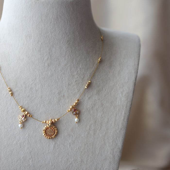Heritage white stone coin design invisible short necklace IN356