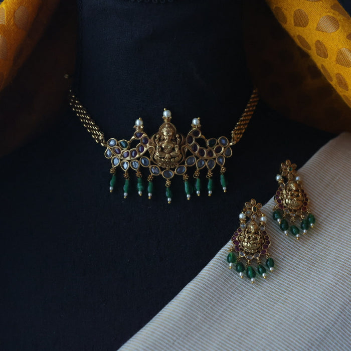 Antique green bead choker necklace with earrings CCB1890