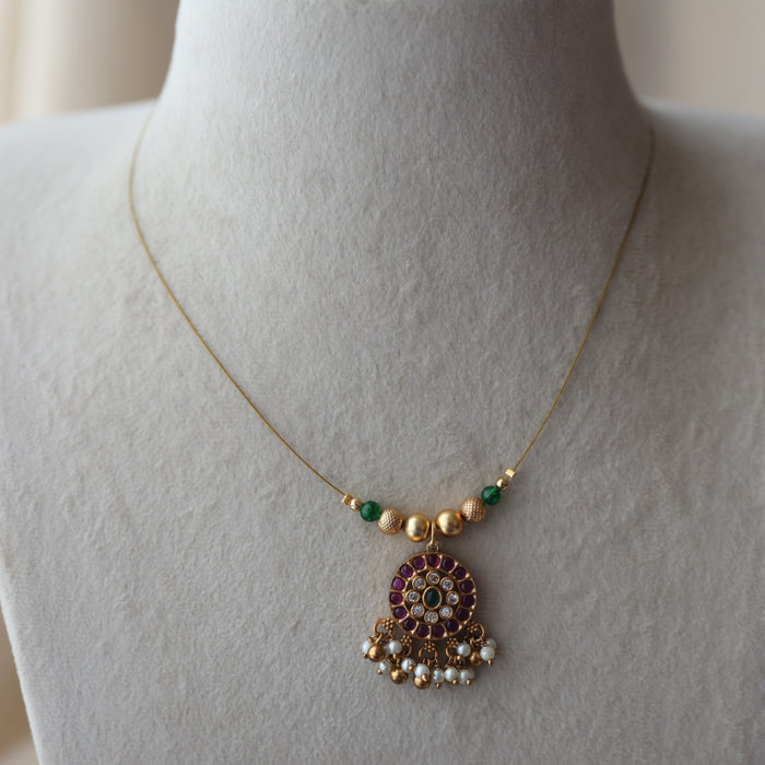 Antique green bead ruby stone invisible short necklace IN2466