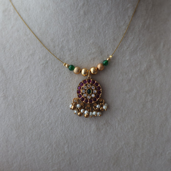 Antique green bead ruby stone invisible short necklace IN2466