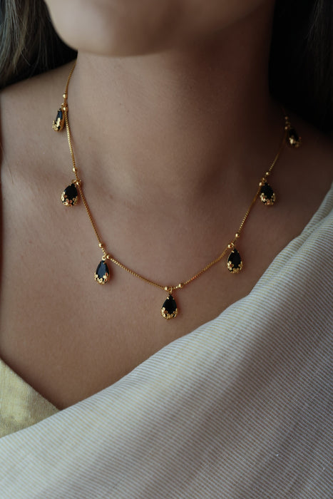 Heritage gold plated short necklace H799