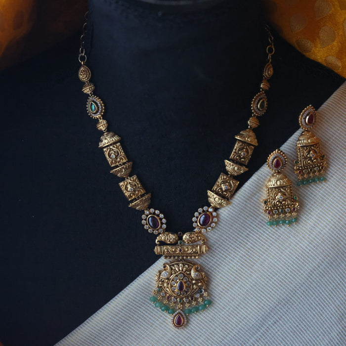Antique green bead ruby short necklace AG811
