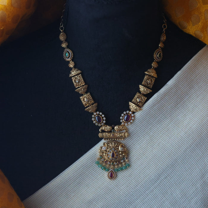 Antique green bead ruby short necklace AG811