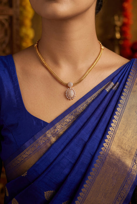 Heritage gold plated white stone short necklace H7381
