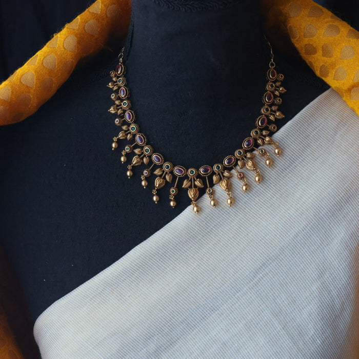Antique short necklace with earrings TTS46722