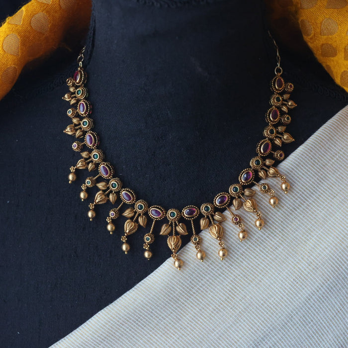 Antique short necklace with earrings TTS46722