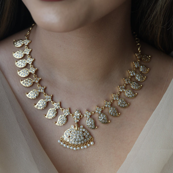 Heritage gold plated white stone mango design short necklace H2080