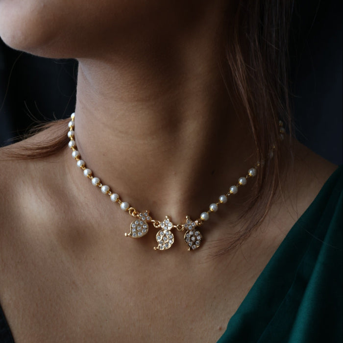 Heritage gold plated white stone mango design choker necklace H811
