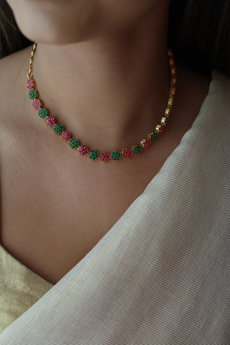 Heritage gold plated ruby green stone short necklace H6282