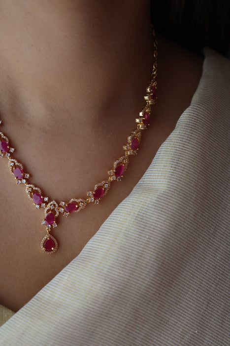 Heritage gold plated ruby white stone short necklace with earrings H389