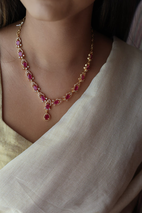 Heritage gold plated ruby white stone short necklace with earrings H389