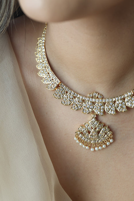 Heritage gold plated simple mango short necklace H456