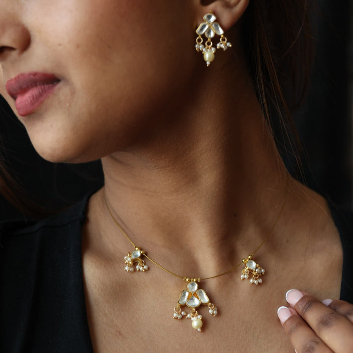 Invisible chain kundan stone short necklace with earrings IN789
