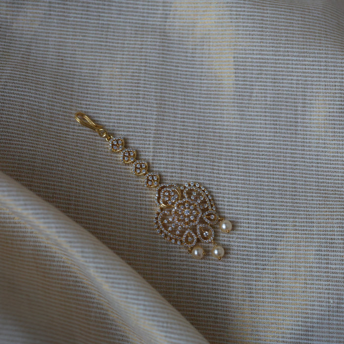 Heritage gold plated white tone tikka TH221