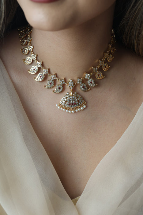 Heritage gold plated mango short necklace H1143