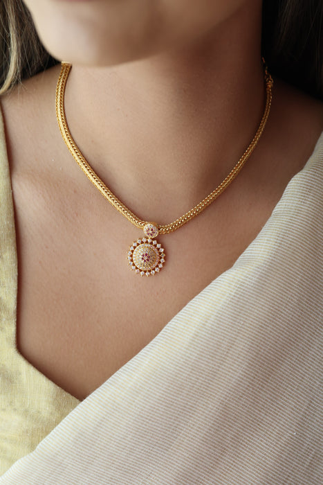 Heritage simple design short necklace H33344