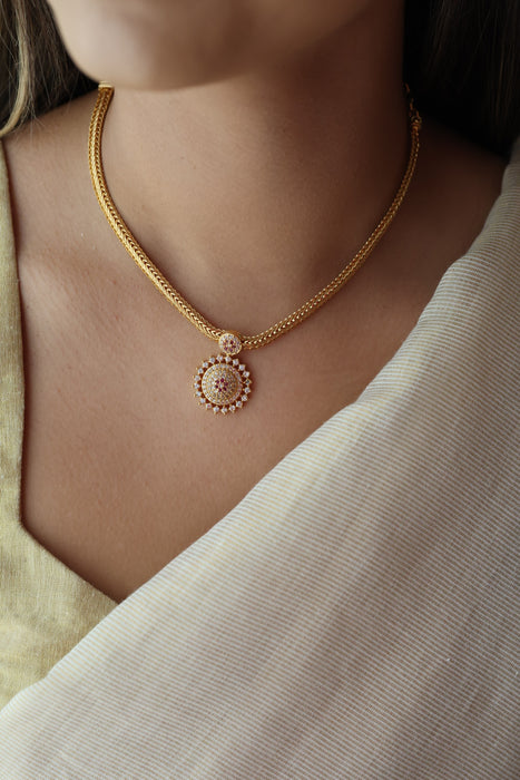Heritage simple design short necklace H33344