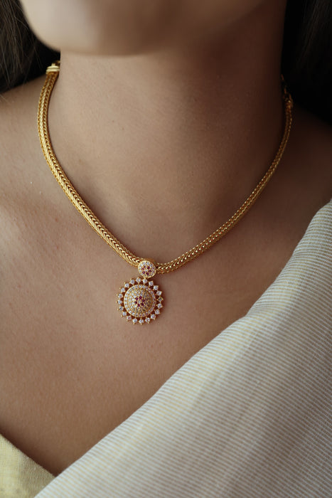 Heritage simple design short necklace H33344