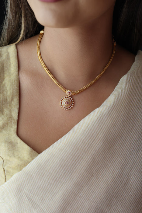 Heritage simple design short necklace H33344