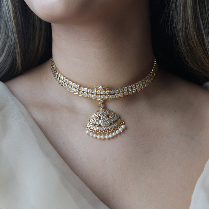 Heritage gold plated white stone short necklace H9776