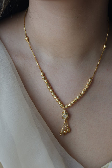 Heritage gold plated simple short necklace HC0045