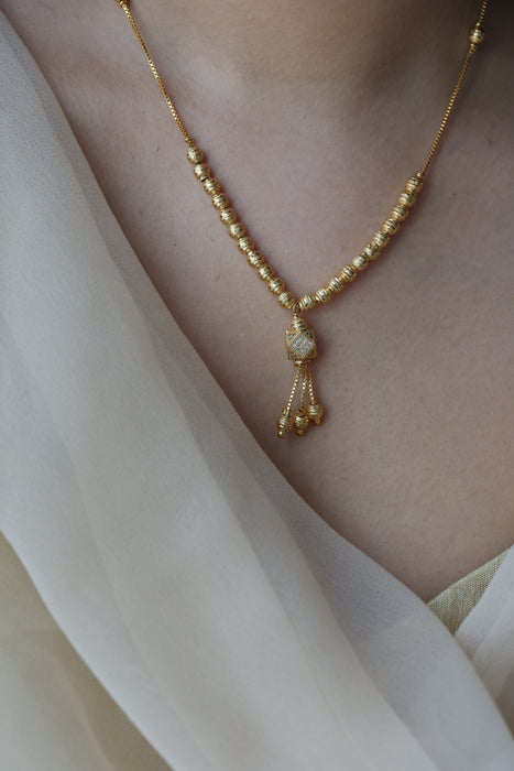 Heritage gold plated simple short necklace HC0045