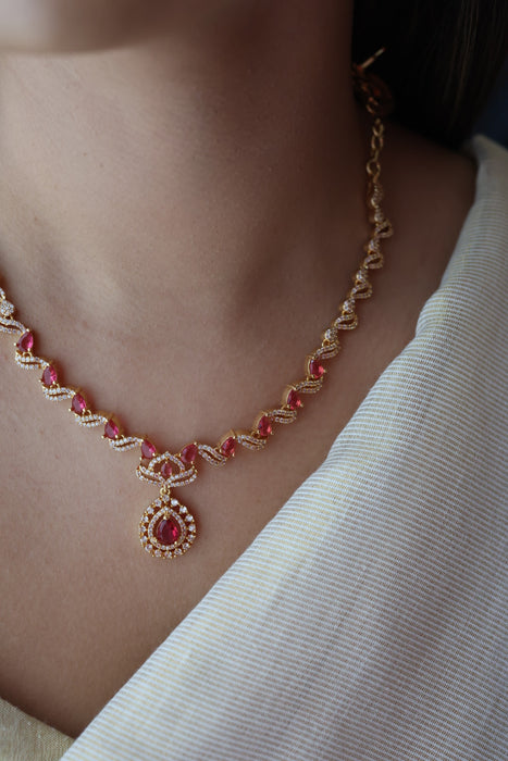 Heritage gold plated ruby white stone short necklace with earrings H837