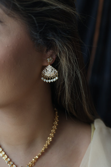 Heritage gold plated white stone short necklace with earrings H2032