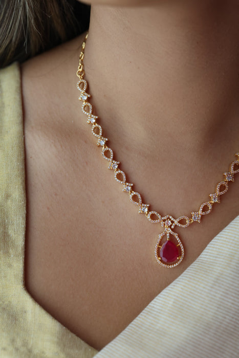 Heritage gold plated ruby white stone short necklace with earrings HRW1823