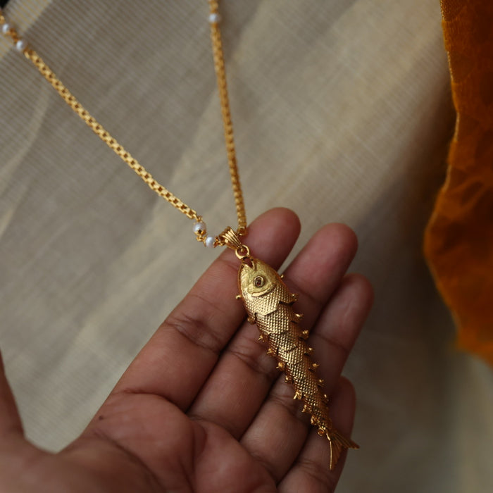 XHeritage gold plated padakam long chain HC7616