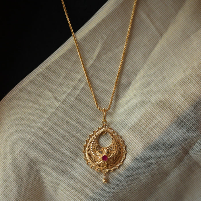 Heritage gold plated padakam long chain HC7619
