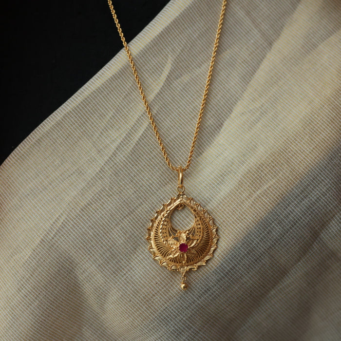 Heritage gold plated padakam long chain HC7619