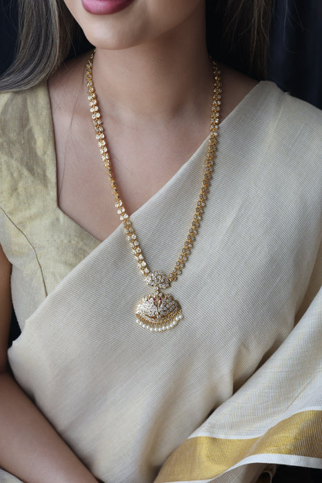 Heritage gold plated white stone long necklace HL1289