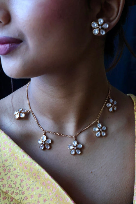 Minimal kundan short necklace with earrings MS990