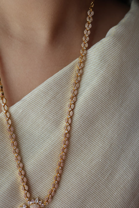 Heritage gold plated long necklace with earrings HL7582