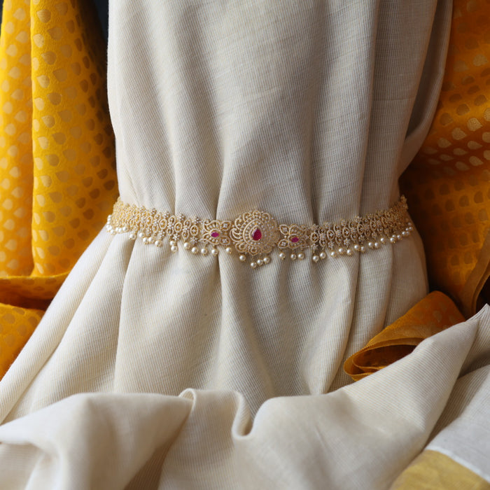 Heritage gold and plated ruby white stone waistchain HW32881