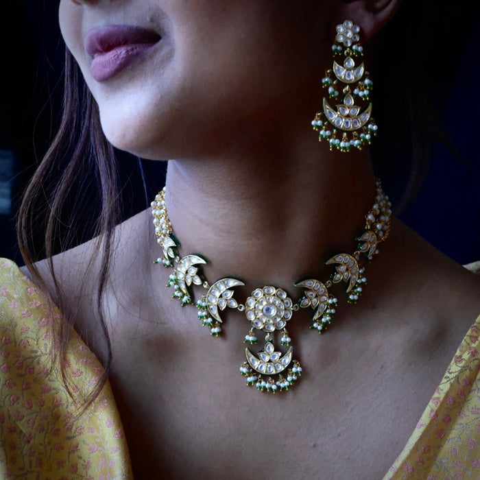 Trendy white stone kundan stone green bead choker necklace with earrings TG453